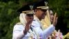 Sambutan Meriah, Khofifah-Emil Diarak Menuju Gedung Negara Grahadi - Bagian 5