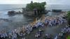 Ribuan Umat Hindu Bali Ikuti Upacara Melasti Jelang Hari Raya Nyepi - Bagian 2