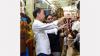 Presiden Jokowi dan Keluarga Borong Batik di Pasar Beringharjo Yogyakarta - Bagian 2