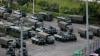 Deretan Kendaraan Militer China Berbaris di Perbatasan Hong Kong - Bagian 1