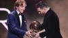 Foto-Foto Lionel Messi Raih Trofi Ballon d'Or ke-6 - Bagian 6