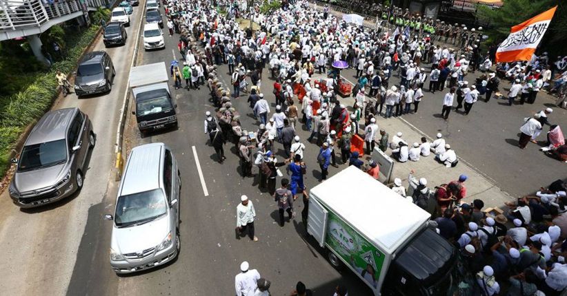 Anggota FPI Mulai Meninggalkan Kawasan Petamburan