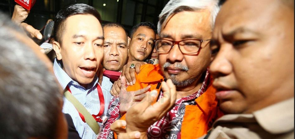 Investasikan Gratifikasi Rp40 Miliar, Nur Alam Ajak 2 Artis Senior