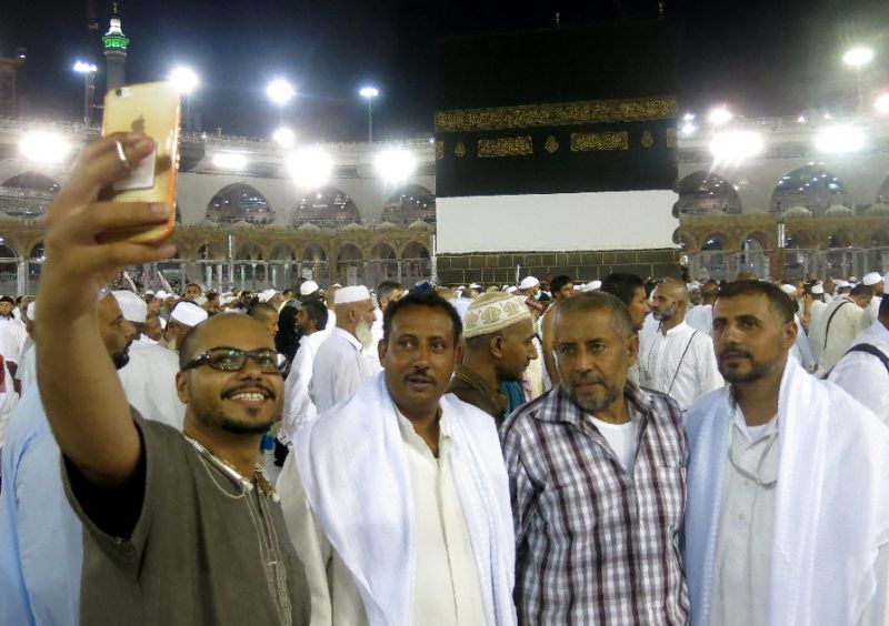 Ini Sanksi jika Tertangkap Selfie di Masjidilharam-Masjid Nabawi
