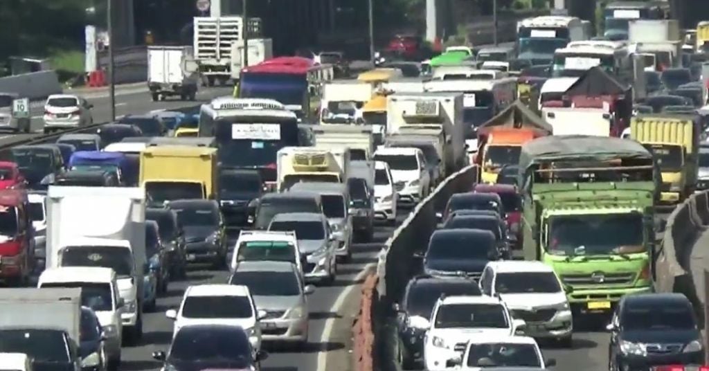 Sumanto Meninggal di Tengah Kemacetan Tol Jakarta-Cikampek