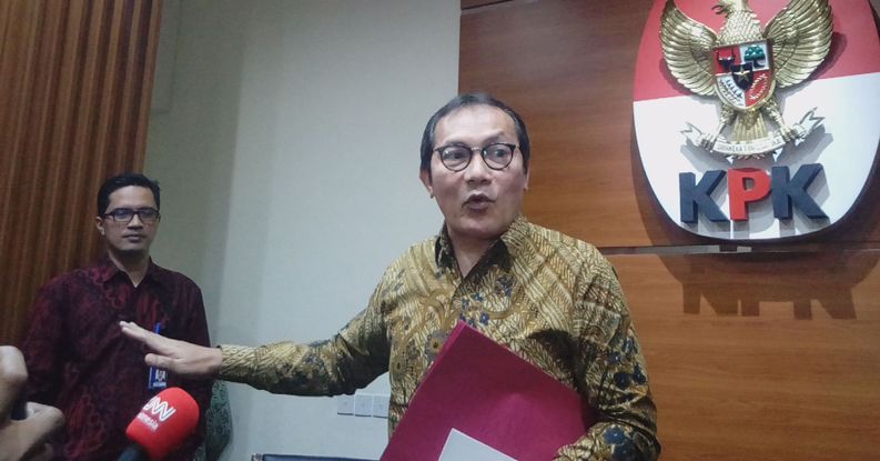 Sempat Nyatakan Mundur, Ini Alasan Saut Situmorang Ngantor Lagi di KPK