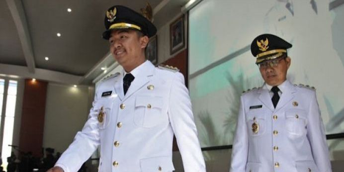 Bapak dan Anak Terjaring OTT, Keduanya Cagub dan Wali Kota Kendari