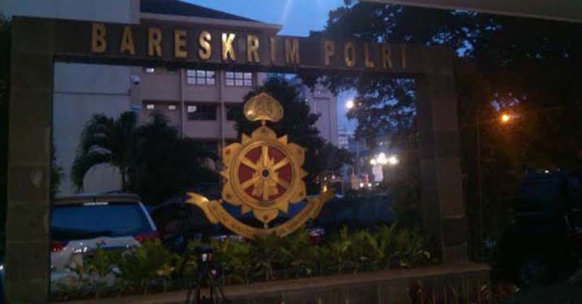 Polisi Tangkap 4 Orang Grup Whatsapp Muslim Cyber Army