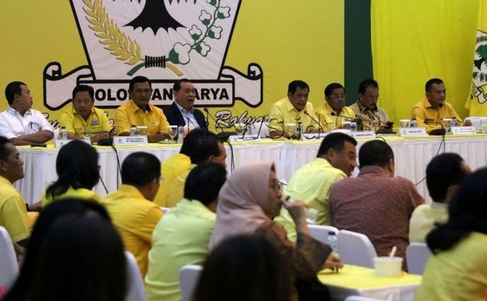 Rapat Pleno Golkar Tunjuk Airlangga Hartarto Gantikan Setnov