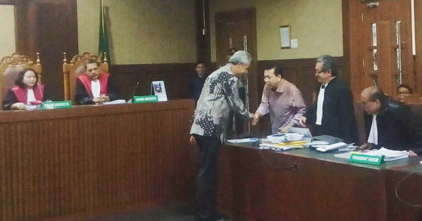 Setnov-Ganjar Saling Tuding soal Uang Fee E-KTP USD500 Ribu