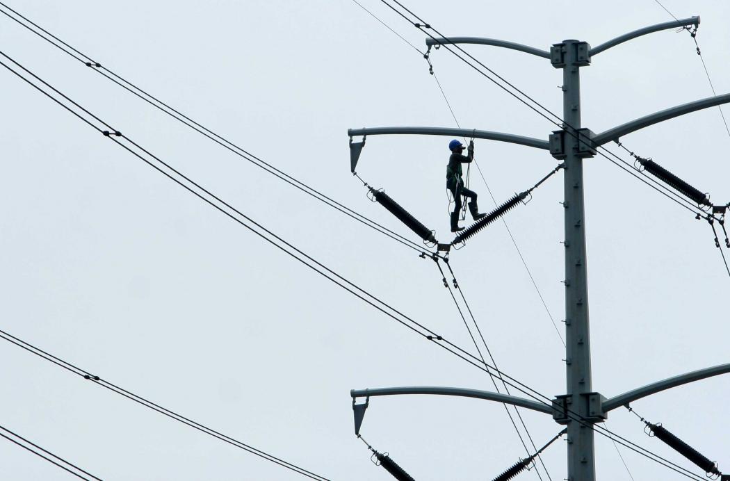 PLN Pasok Listrik Terangi Pulau-Pulau di Natuna