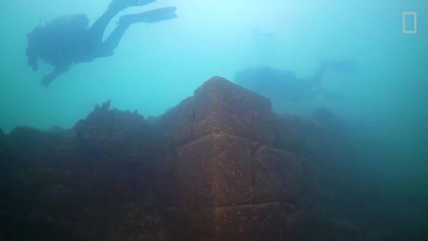 Benteng Berusia 3.000 Tahun Ditemukan di Dasar Danau