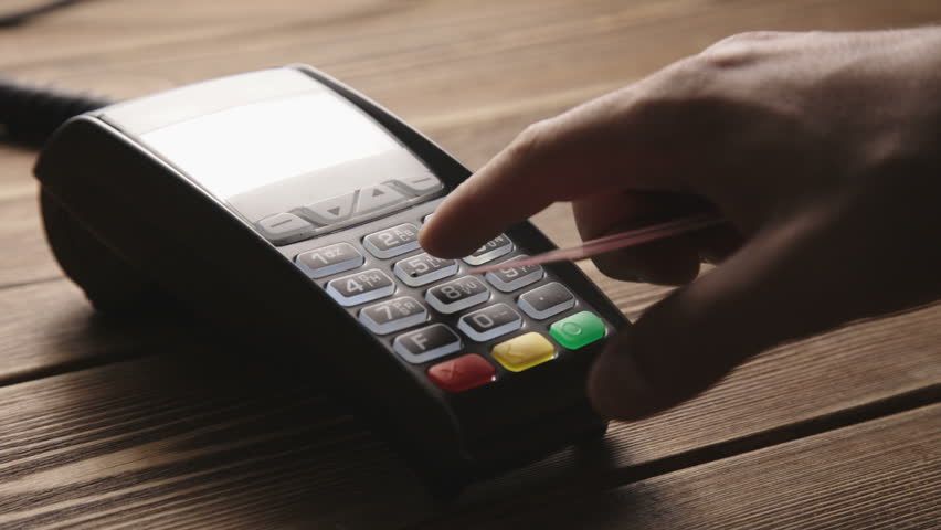 BCA: Biaya Transaksi EDC 0,15 Persen Dibebankan ke Pedagang