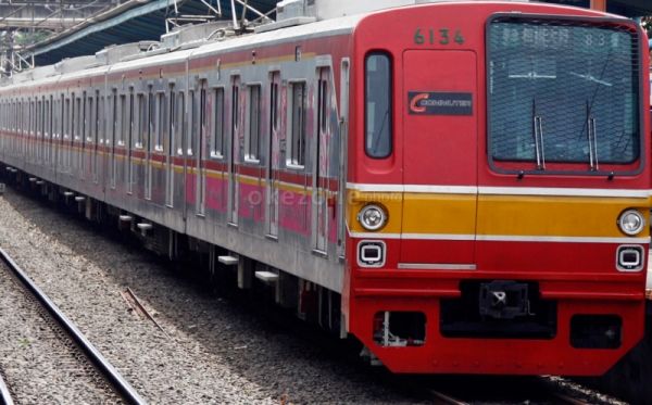 Catat, Mulai 1 Agustus 5 Stasiun KRL Ini hanya Terima KMT dan Uang Elektronik