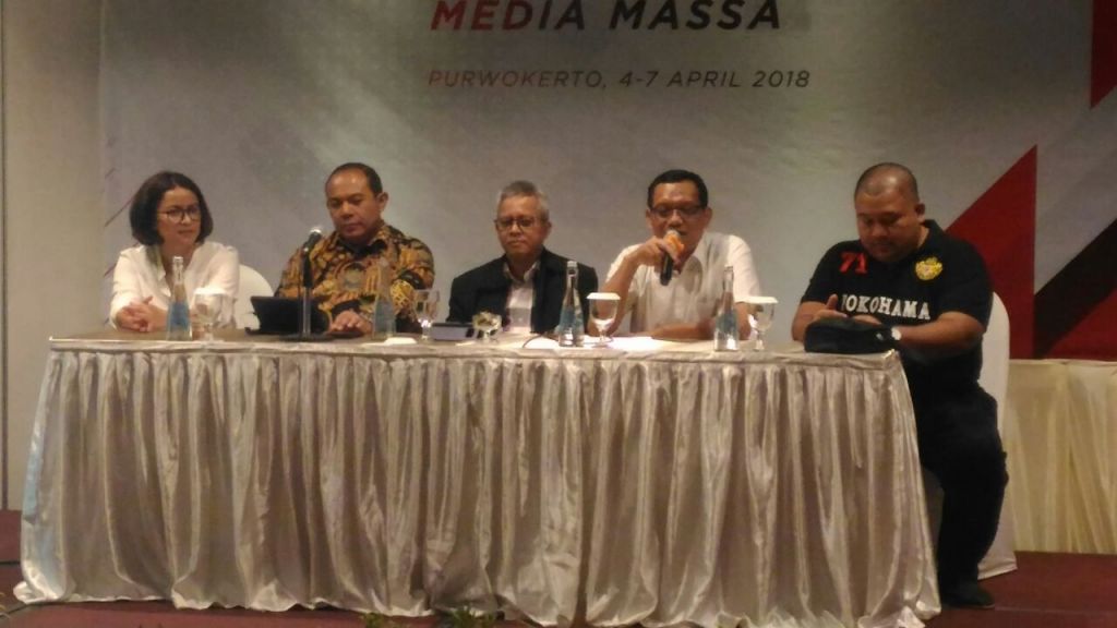 OJK Targetkan Bentuk 50 Bank Wakaf Mikro