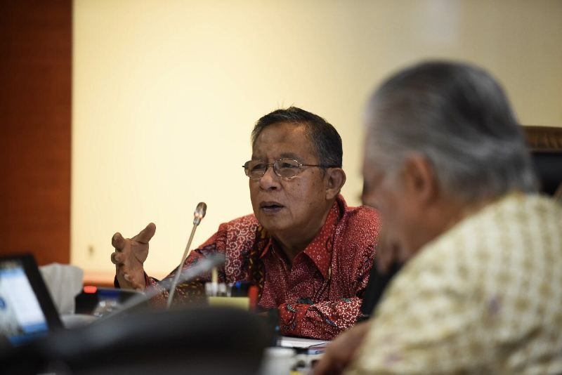 Harga Beras Naik, Menko Darmin Minta Bulog Percepat Operasi Pasar