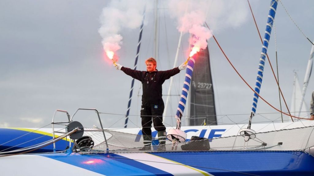 Pelaut Perancis Pecahkan Rekor Keliling Dunia Seorang Diri