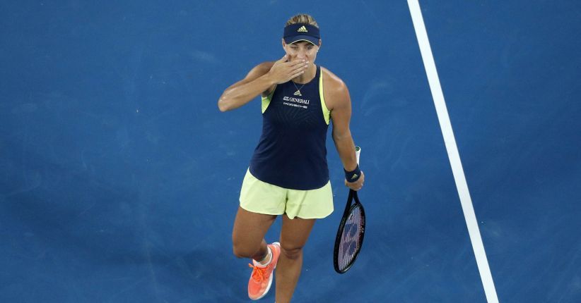 Kalahkan Sharapova, Angelique Kerber Emosional