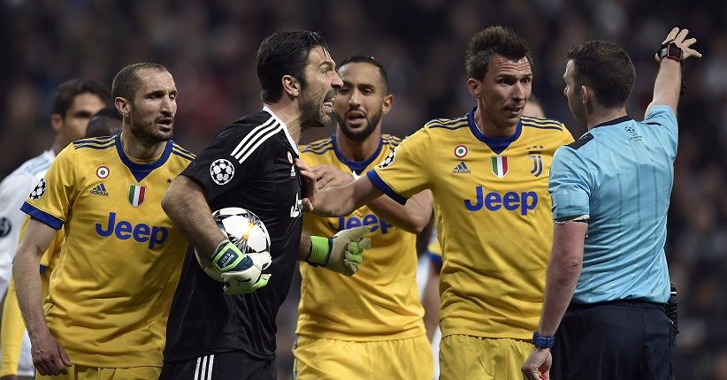 Dikartu Merah, Buffon: Wasit Tidak Punya Hati!
