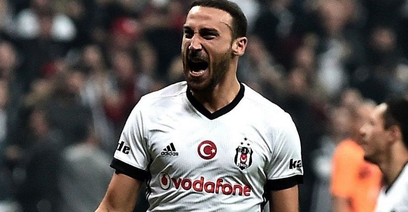 Terkait Cenk Tosun, Besiktas Masih Bernegosiasi dengan Everton