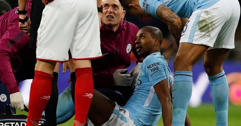 Turut Bawa Man City Juara Piala Liga, Fernandinho Cedera