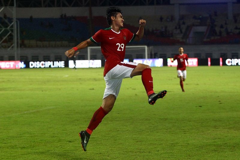 Ini Beda Gaya Melatih Luis Milla dan Bima Sakti Versi Septian David