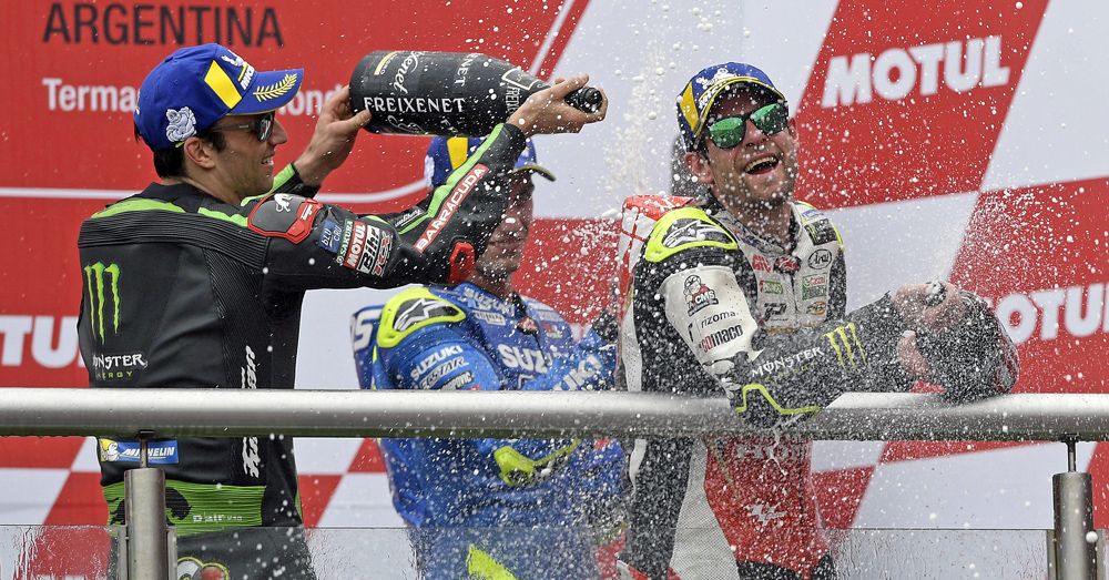 Crutchlow Tercepat, Marquez dan Rossi Bersenggolan