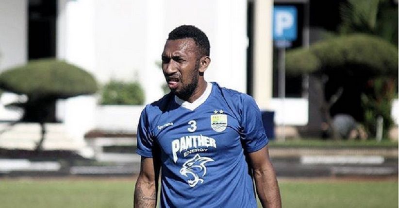 Masalah Keluarga, Patrich Wanggai Batal Gabung Persib