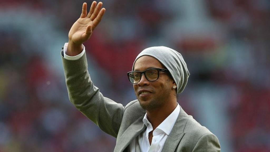 Niat Pensiun Tahun Depan, Ini Kegiatan Ronaldinho Selanjutnya