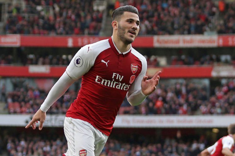 Kolasinac Tegaskan Arsenal Lebih Baik dari Tottenham