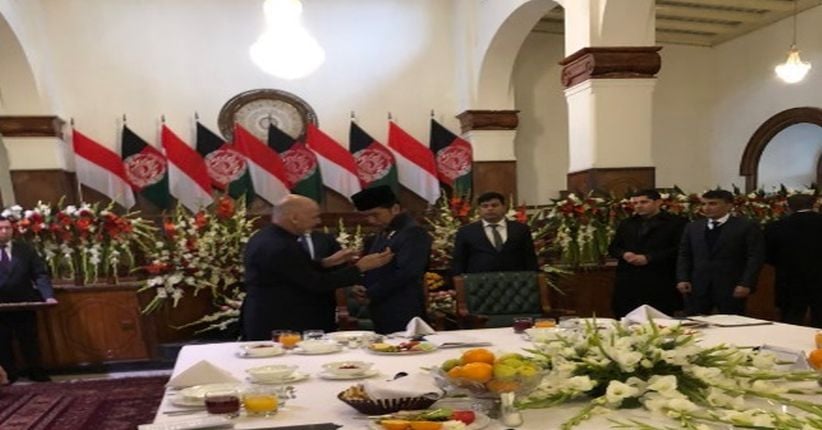 Dinilai Berani, Jokowi Terima Medali dari Presiden Afghanistan