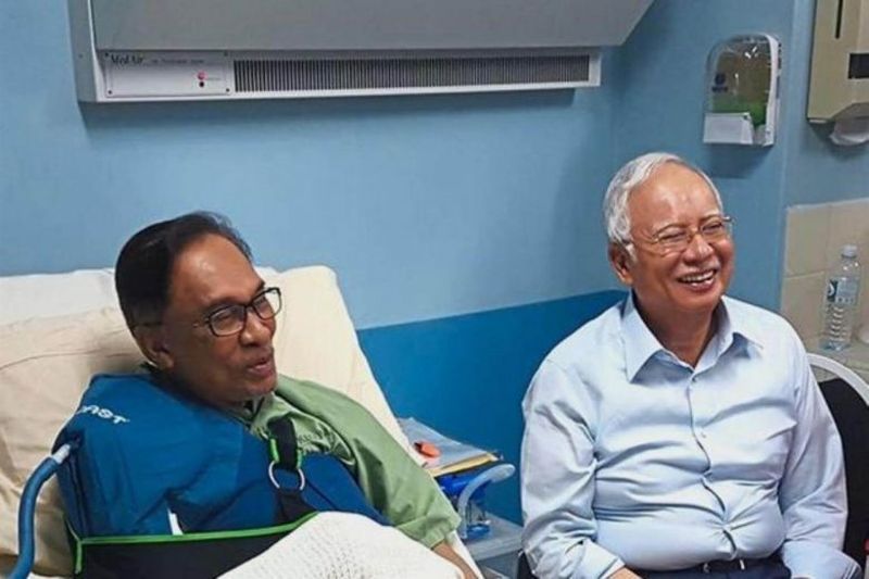 Heboh PM Malaysia Najib Razak Jenguk Anwar Ibrahim, Ada Apa?
