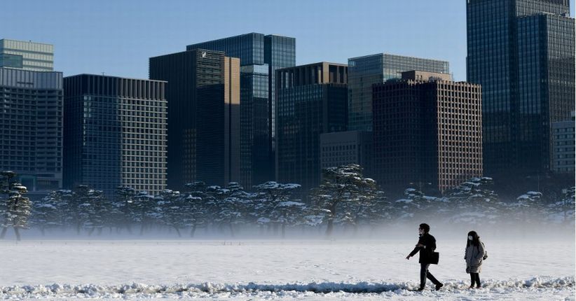 Badai Salju Hari Kedua Lumpuhkan Transportasi Tokyo, 180 Orang Luka