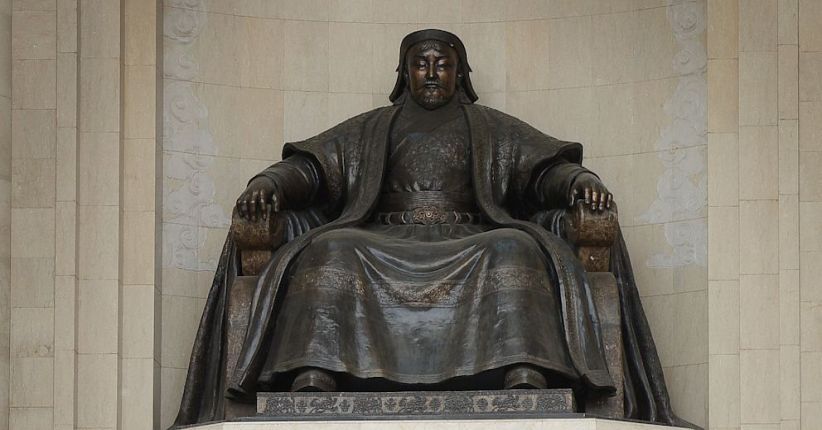 Mongolia Protes Jepang karena Gambar Alat Kelamin di Dahi Genghis Khan