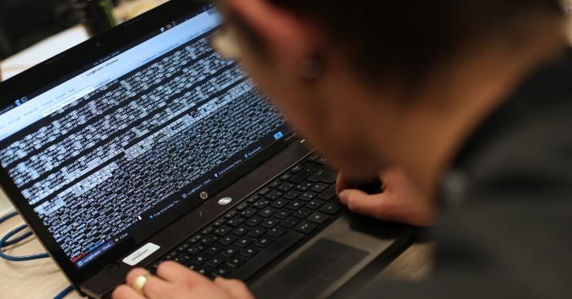 Hacker â€œSanderaâ€ Database Pemerintah Kota, Minta Tebusan Bitcoin