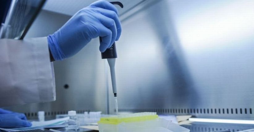 Setelah 36 Tahun, Wanita Ini Baru Sadar Lahir dari Benih Dokter Ibunya