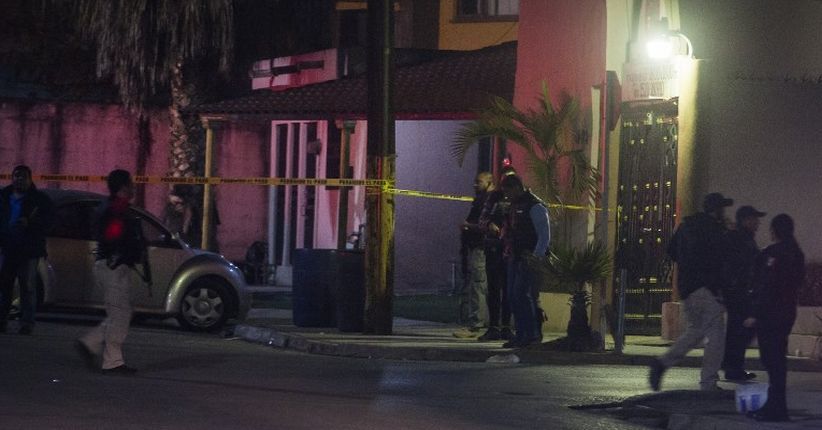 Asyik Nonton Bareng Sepak Bola, 7 Orang Ditembak Mati