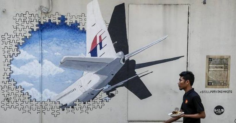 Mahathir Duga Pesawat Malaysia MH370 Dikendalikan dari Jarak Jauh