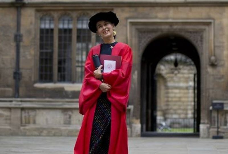 Krisis Rohingya, Oxford Tarik Penghargaan Aung San Suu Kyi 