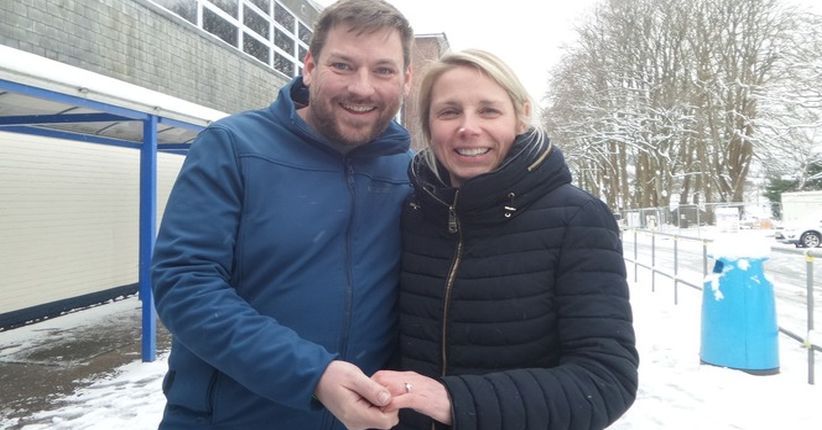 Mau Pergi Bulan Madu, Pengantin Baru Ini Malah Terjebak Badai Salju