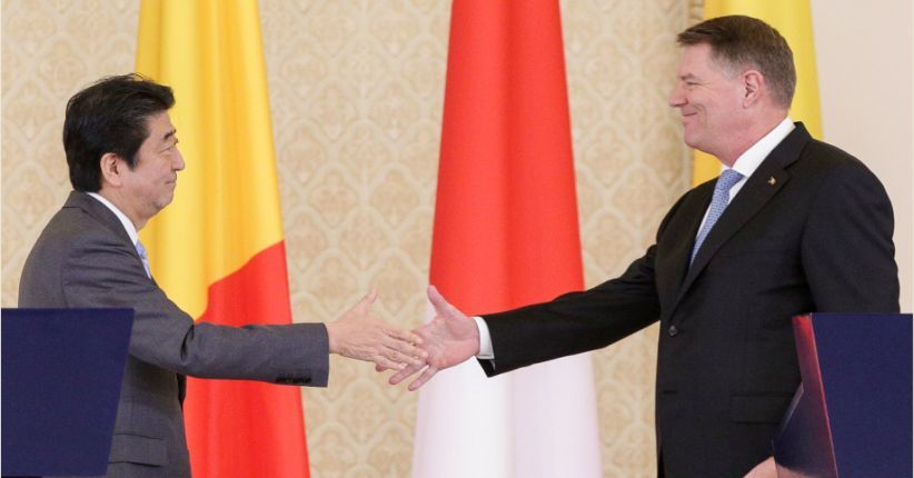 PM Rumania Mundur Beberapa Jam Sebelum PM Jepang Abe Tiba di Bucharest
