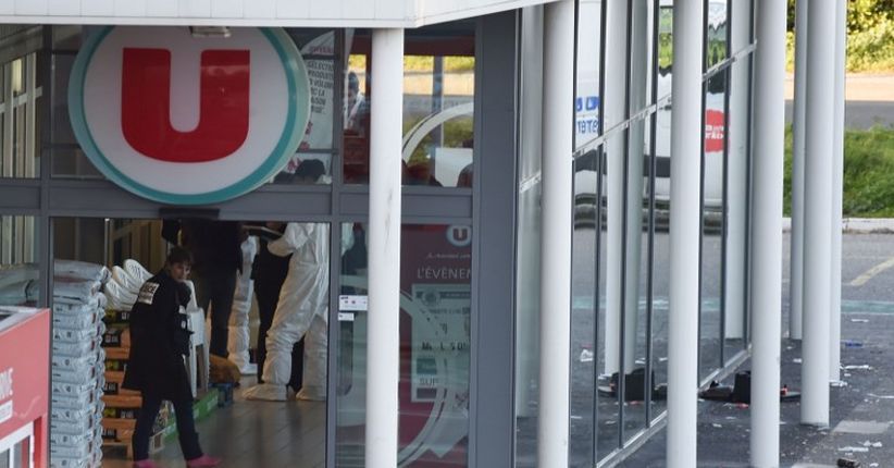 Heroik, Polisi yang Bebaskan Sandera di Prancis Dipuji Presiden Macron