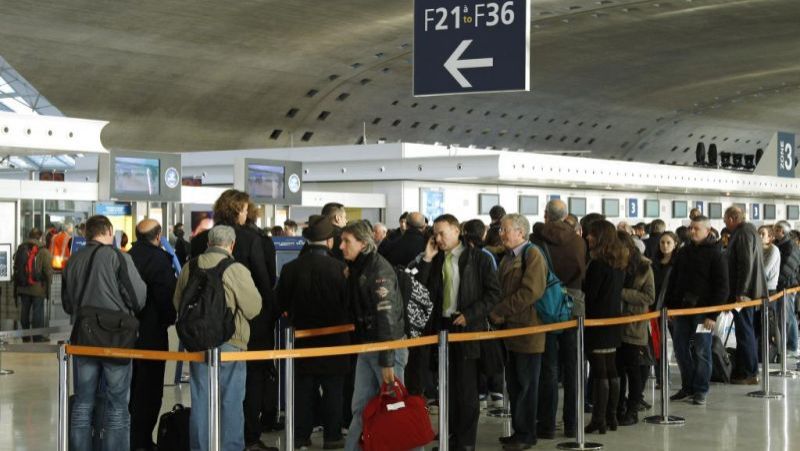 Pria Tunawisma Curi Uang Tunai Rp4,7 Miliar di Bandara