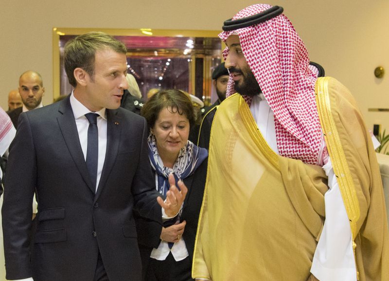 Presiden Prancis Mendadak ke Arab Saudi, Ada Apa?