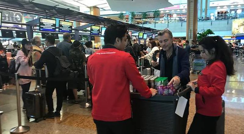 Turis Rusia: Jika Perlu Saya Akan Berenang dari Jakarta ke Bali