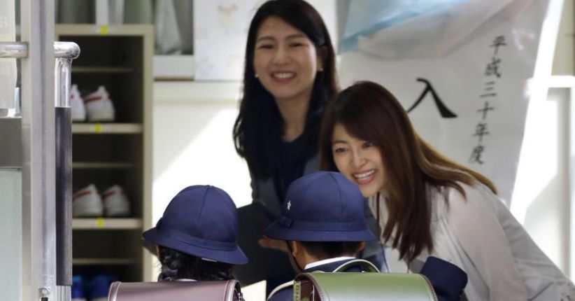 Penampakan Siswa SD Jepang Kenakan Seragam Armani Seharga Rp10 Juta