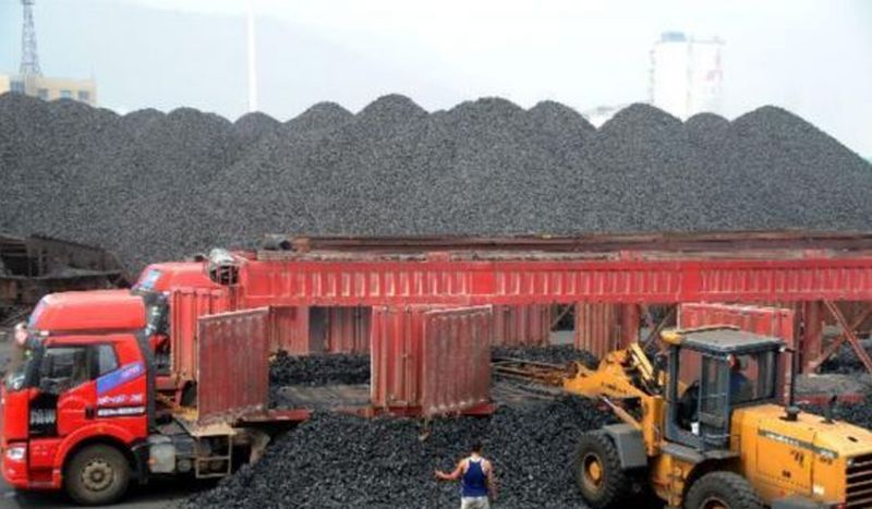  Truk Angkut Batubara Timpa  Mobil di Pakistan, 20 Orang Tewas