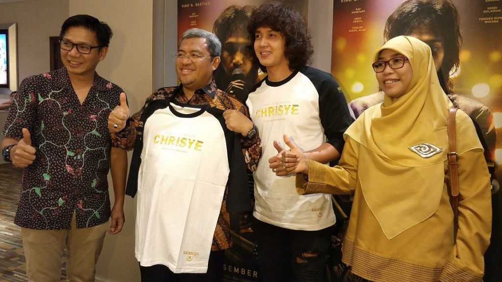 Istri Gubernur Jabar Terkenang Masa Remaja Usai Menonton 'Chrisye'