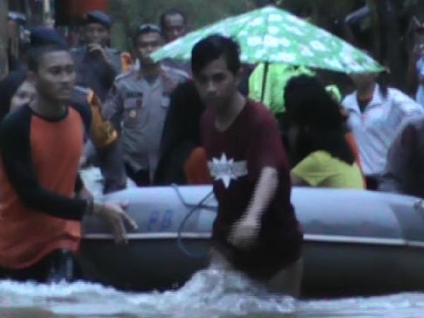 Satu Kelurahan di Makassar Terendam Banjir, Lima Balita Dievakuasi