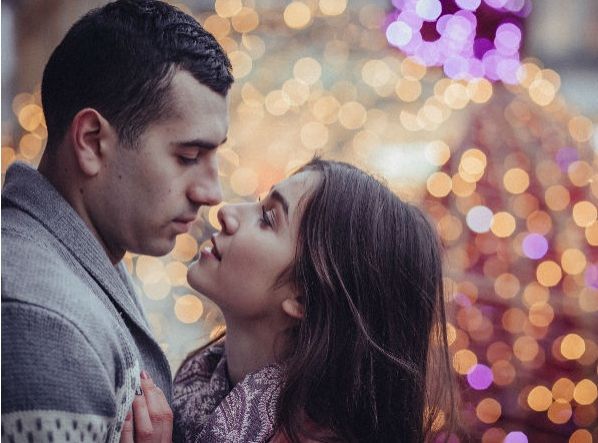 Pujian Saja Tidak Cukup, Begini Cara Mencintai Wanita 